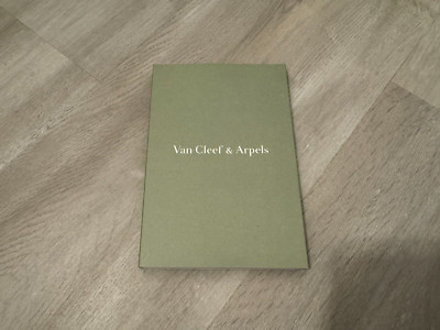 VCA Van Cleef & Arpels Paper Booklet Care Advice Services Sleeve book envelope
