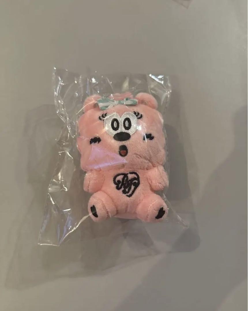 アイドルグッズ BLACKPINK Verdy BINKY Keychain BLACKPINK x VERDY Born Binky Keychain Pink Pop-up Seoul