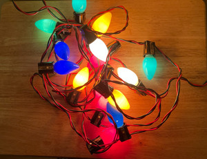 Vintage C9 Christmas lights, Plus Extra Bulbs, Indoor/Outdoor, Weatherproof