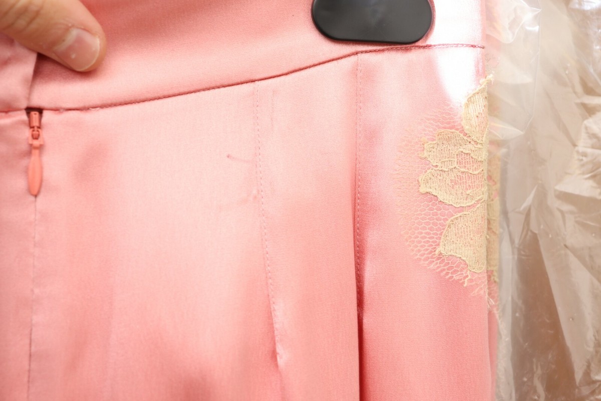 【関税&送料込】Dolce & Gabbana Pink Lace Pant Dolce & Gabbana Floral Lace Trousers | Pink | FARFETCH