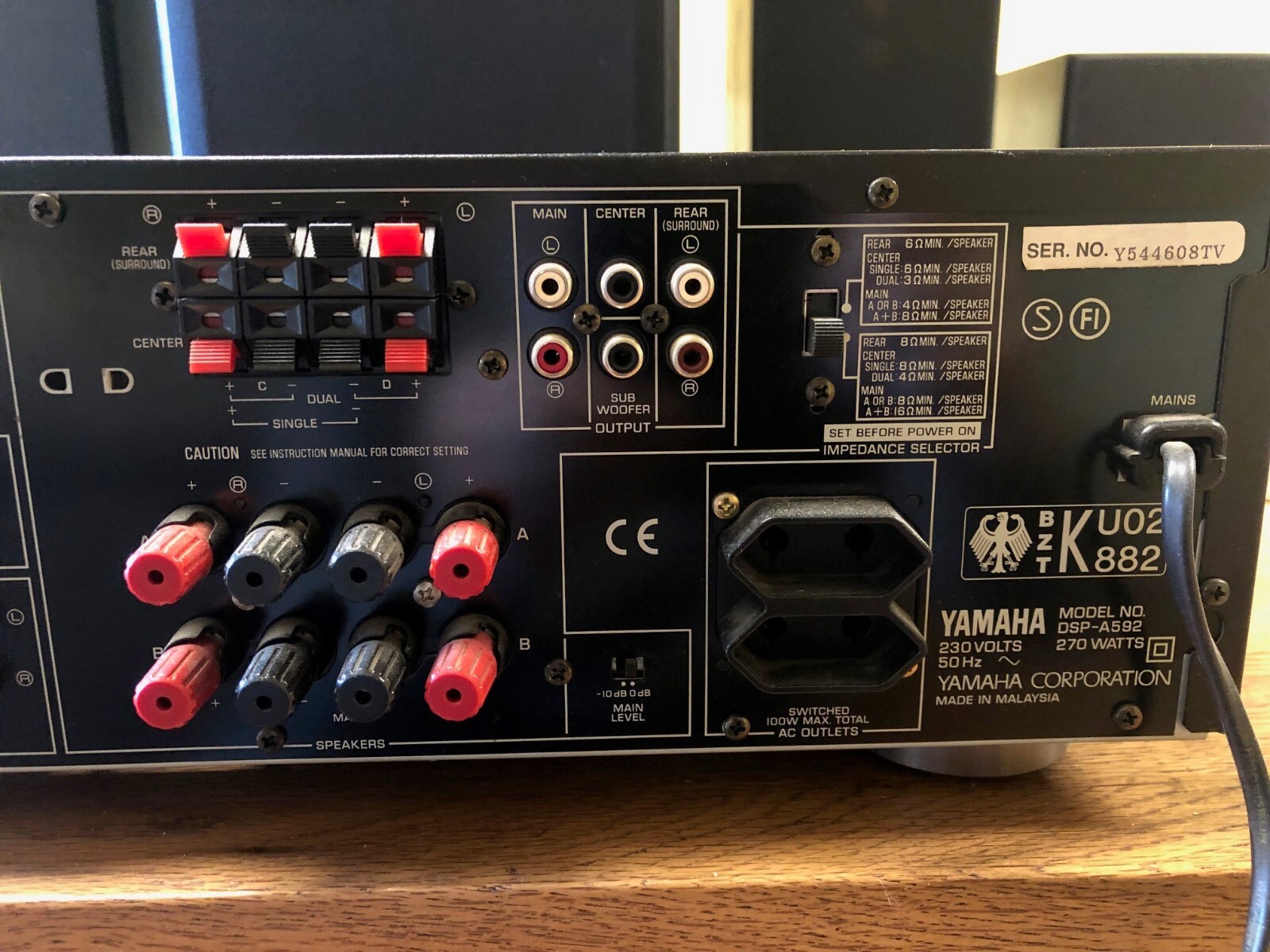 Home theatre 5.1 YAMAHA con subwoofer attivo usato