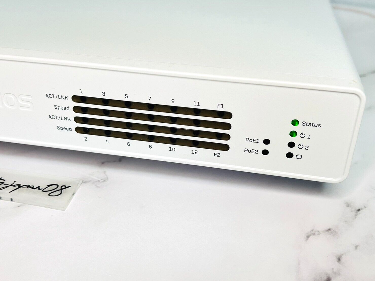 Sophos XGS 136 Network Security Firewall Appliance SEiRiOS Fast
