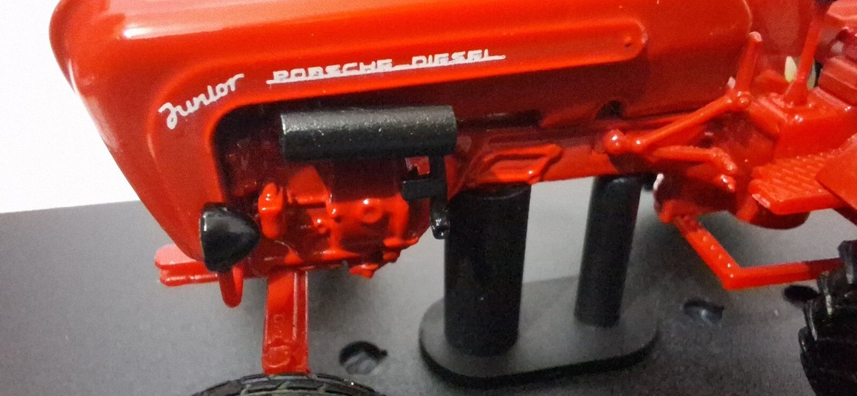 7) Tractor Porsche Diesel Junior 108-K 1957 1:43 IXO Atlas 7) Tractor Porsche Diesel Junior 108-K 1957 1:43 IXO Atlas