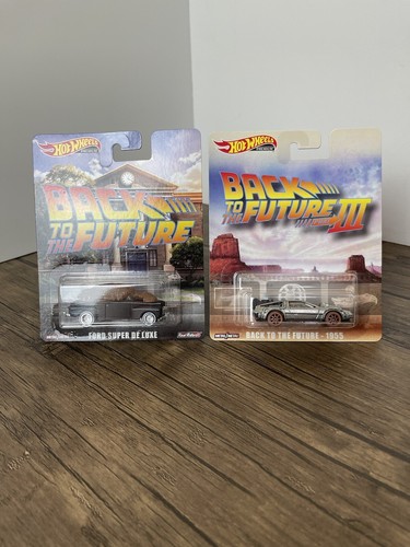 HOT WHEELS PREMIUM RETRO BACK TO THE FUTURE III 1955 AN FORD SUPER DELUXE NIP
