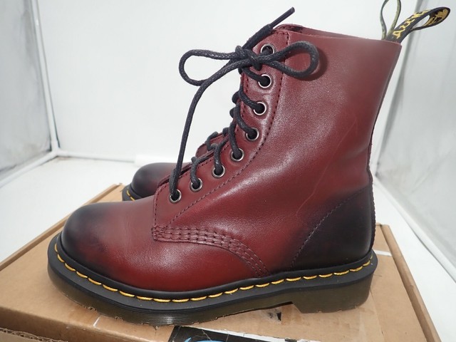 dr martens 1460 m
