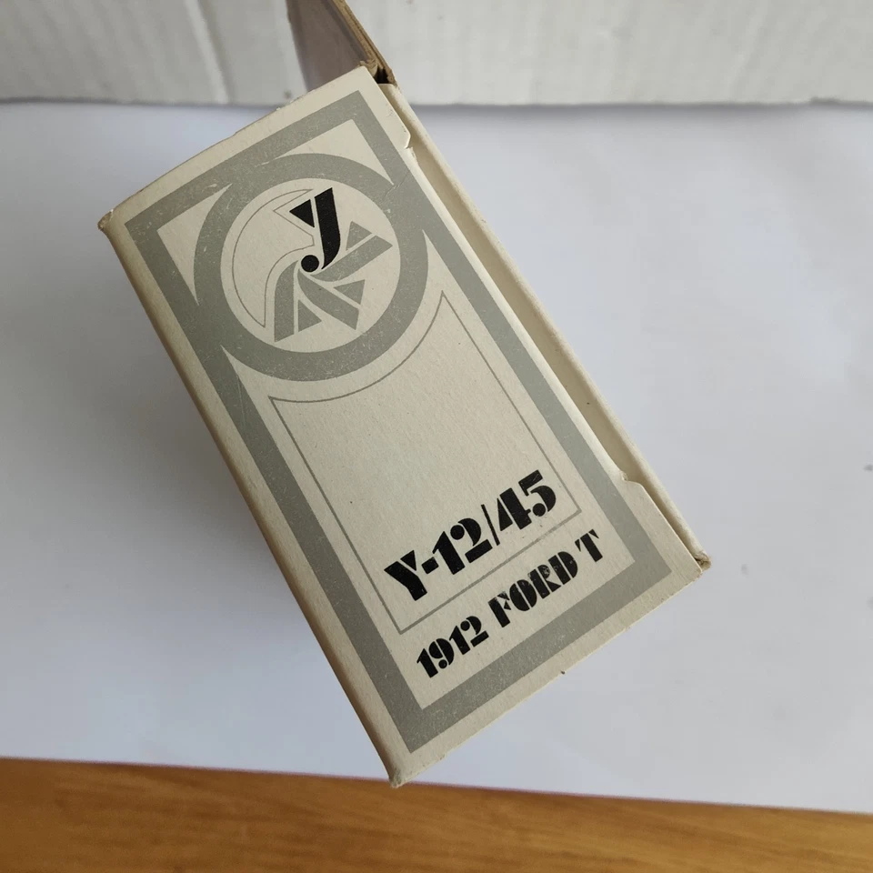 Matchbox Models of Yesteryear Ford Model T Silver Jubilee Diecast Car NIB Vintag - Image 4 of 4