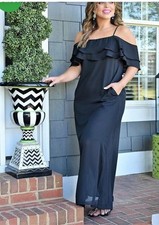 Heimish Women's Black Flowy Floor Length Off The Shoulders EveningGown Dress 3XL