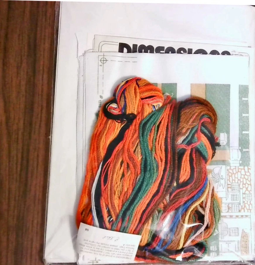 Old Glory Farms CREWEL kit Dimensions 1278 embroidery pumpkins - Image 3 of 3