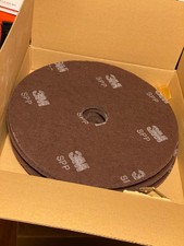 Lot of 10 New 3M Scotch-Brite 20in surface Preparation Pads SPP20 in one box
