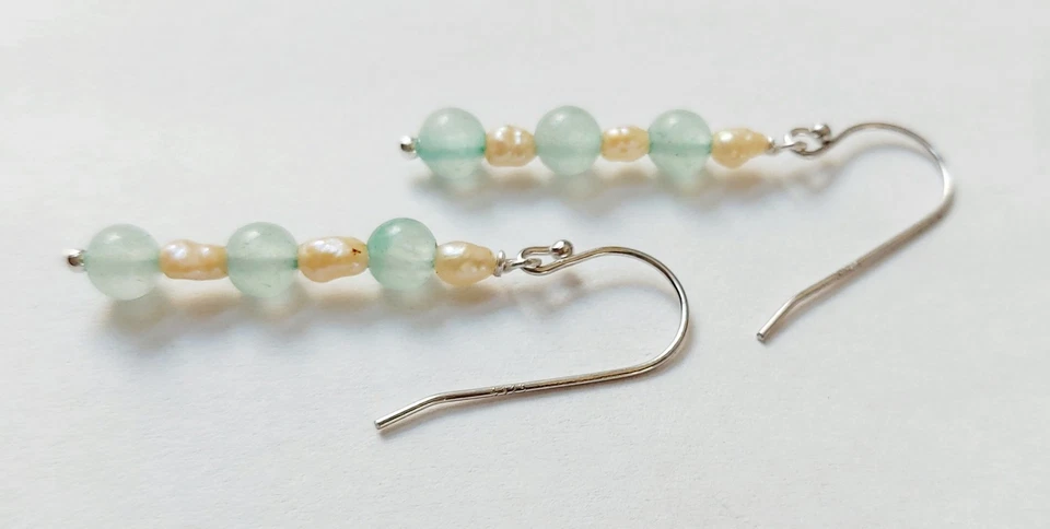 Orecchini pendenti in argento 925 con pietre avventurina e perle di acqua dolce  - Immagine 3 di 4