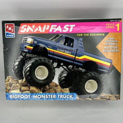 New 1993 Amt/Ertl Snap Fast Bigfoot Monster Truck Model Kit Skill Level 1 New