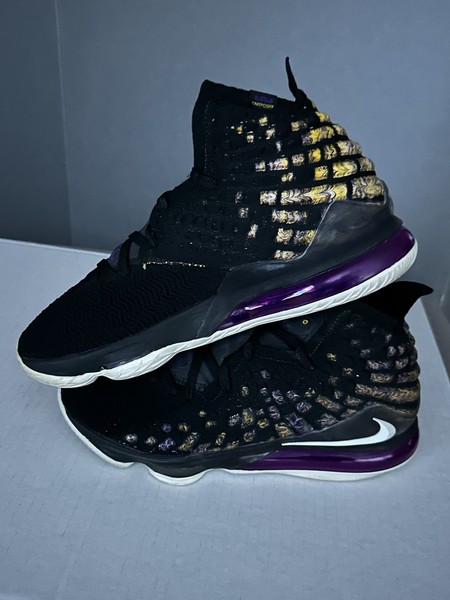 Nike LeBron 17 Lakers Talla 10.5 Hombre Con Caja Original 🔥🔥 4