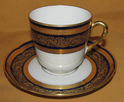 Tasse à café porcelaine Bernardaud Limoges modèle Vendôme incrustation or fin
