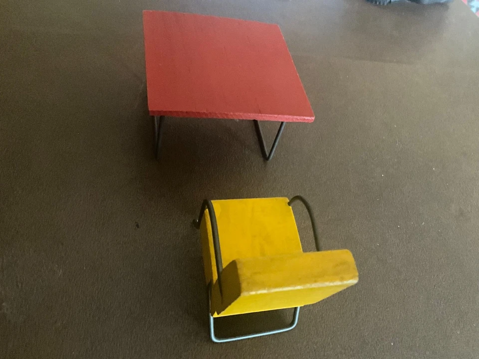 Silla y mesa vintage de muebles para casa de muñecas Kage Strombecker de los años 40 - metal/madera Foto 4 de 4