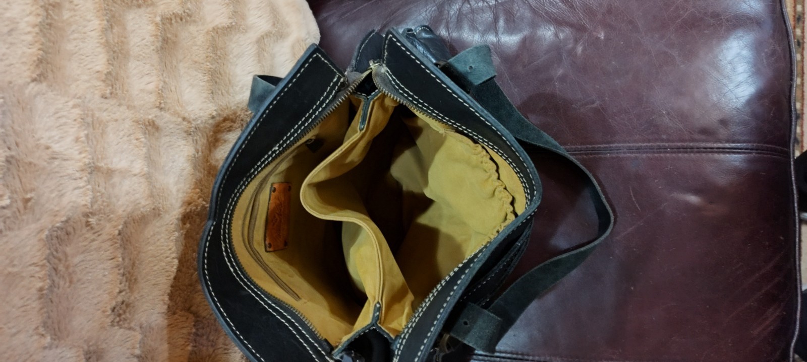 Patricia Nash Black Italian Leather Shoulder Stra… - image 8