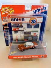 JOHNNY LIGHTNING 50 Years UNION 76 JUST OIL CHANGE 1970 DODGE SUPER BEE 1/64