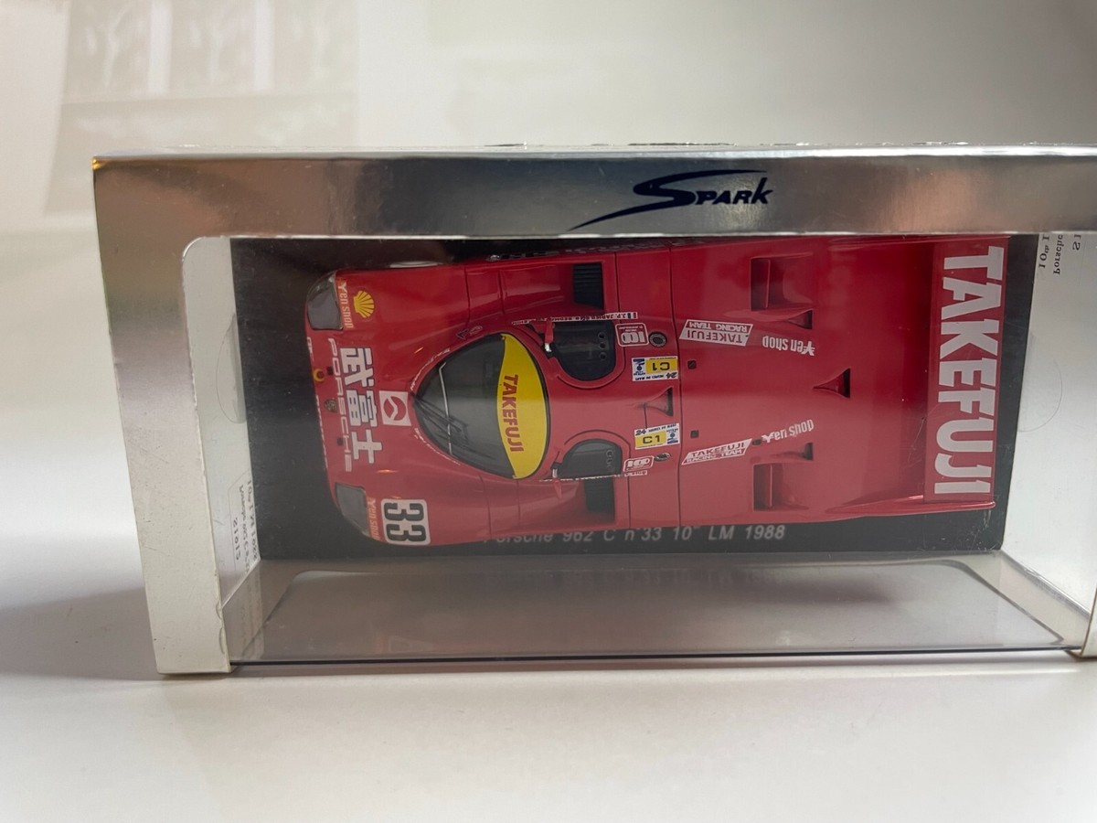 PORSCHE 962 C #33 LE MANS 1988 TAKEFUJI 1/43rd model by SPARK