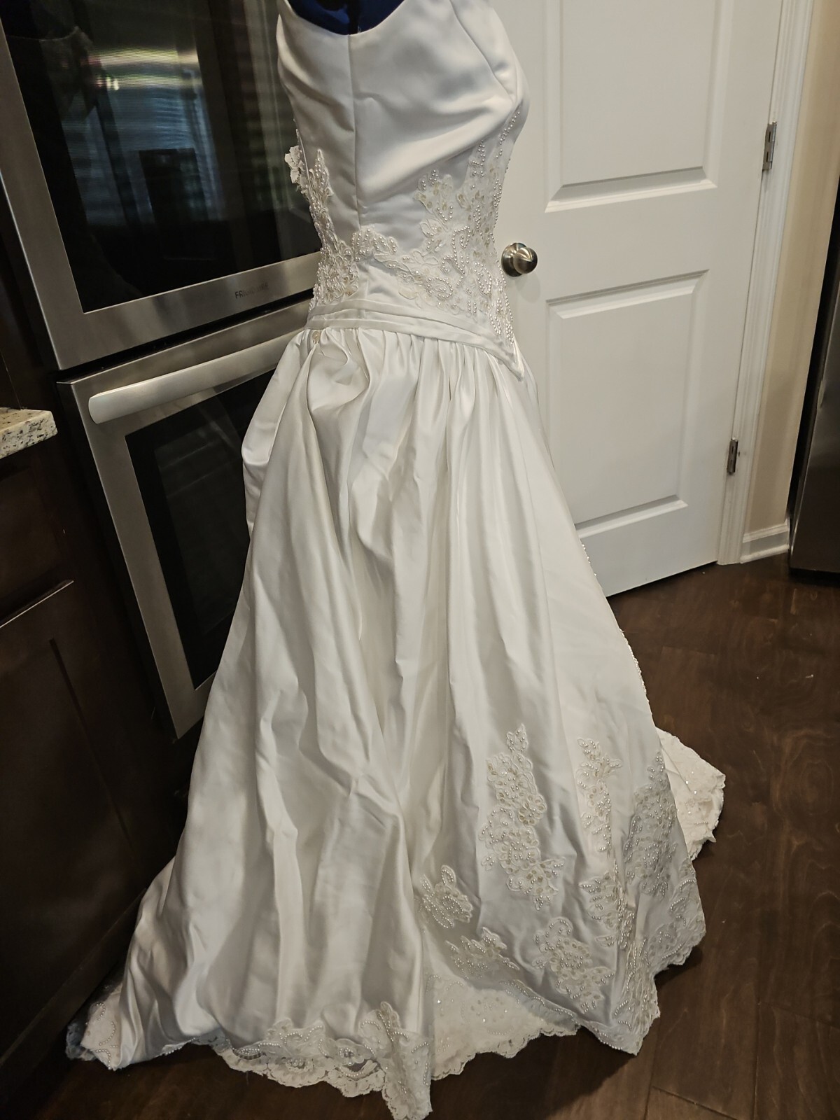 Picture 5 of 17
