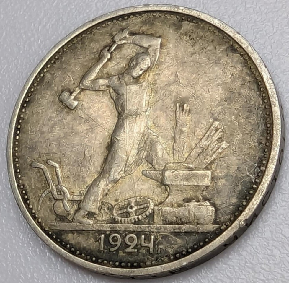 Foto 5 di 8