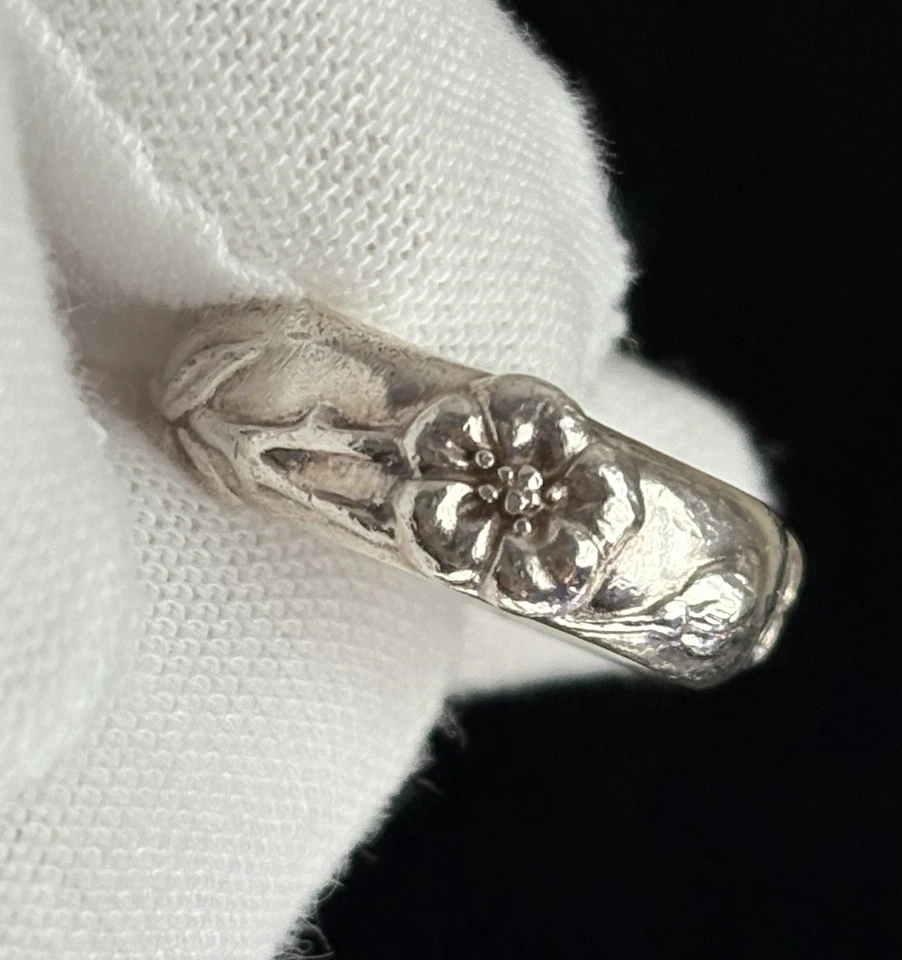 TIFFANY & Co. Nature Rose Flower Ring Sterling Silver 925 Band Size 5 Vintage - Image 2 of 4