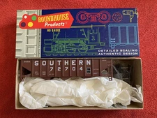 Roundhouse Ho Scale  3 BAY RIB SIDE HOPPER SOUTHERN Kit #1537 NIB