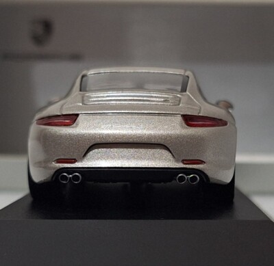 Minichamps 1/43 – Porsche 911 Carrera S 2012 – Rouge – Réf 410060220 – État Neuf (occasion)