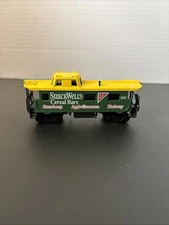 HO IHC MEHANO SNACKWELLS CABOOSE NOT IN ORIGINAL BOX W/SLIGHT PAINT DAMAGE      