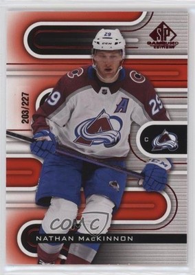 2022-23 Upper Deck SP Game Used Red 203/227 Nathan MacKinnon #77 k0z