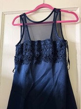 Women  s Navy Blue Formal/Prom/Party Dress Size 9/10