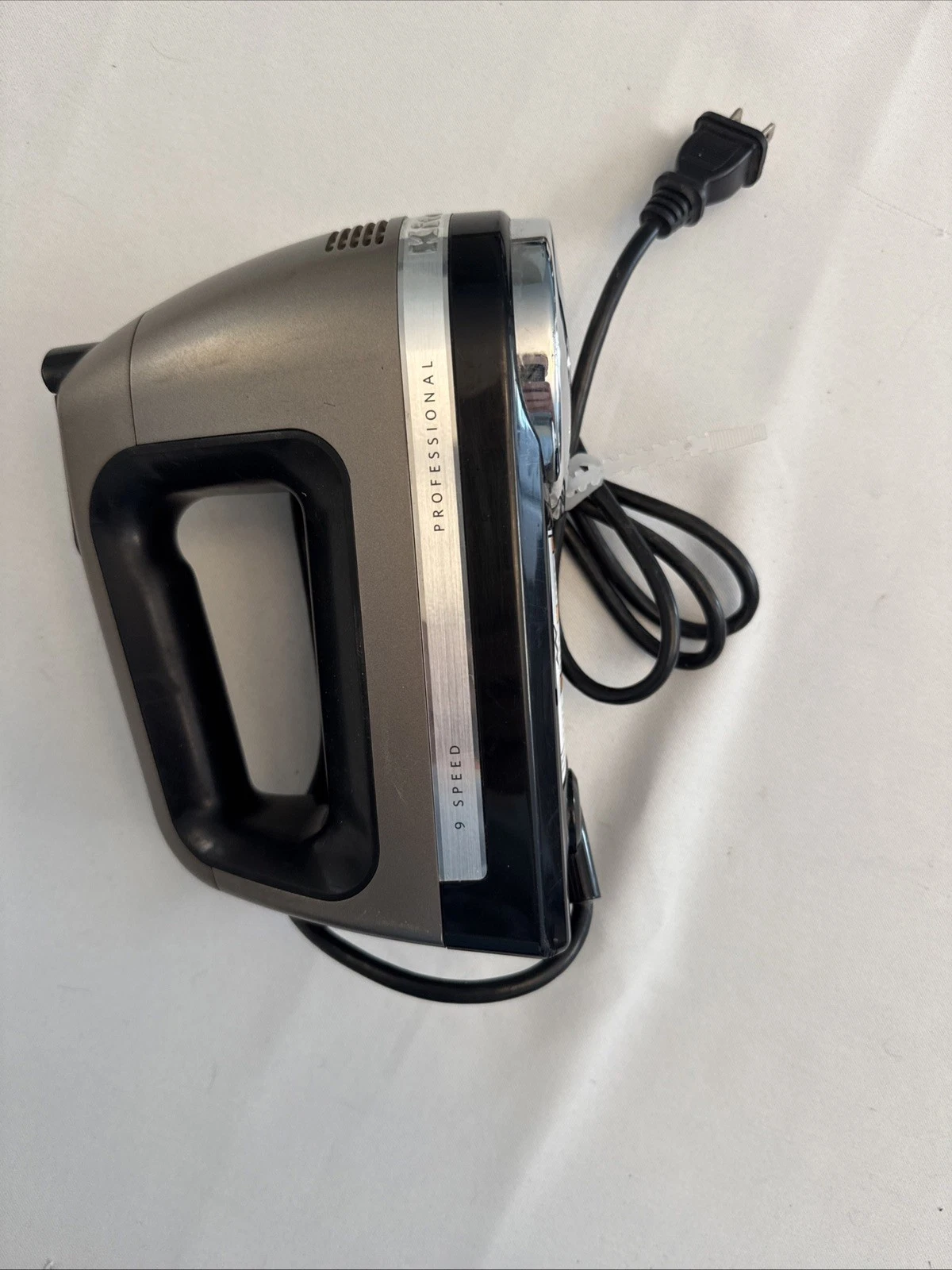 KitchenAid KHM920CS0 9 Speed Hand Mixer Gray - Tested & Works!
Opens in a new window or tab