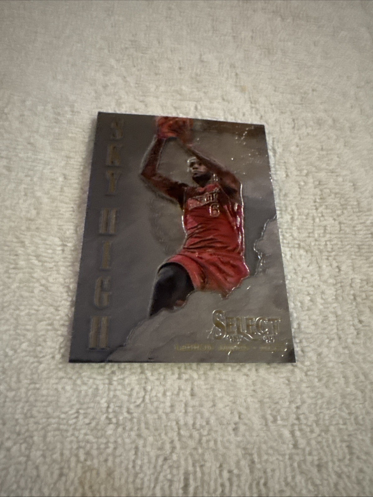 2013-14 Panini Select LeBron James Heat Sky High #8 - LAKERS - CAVALIERS Insert