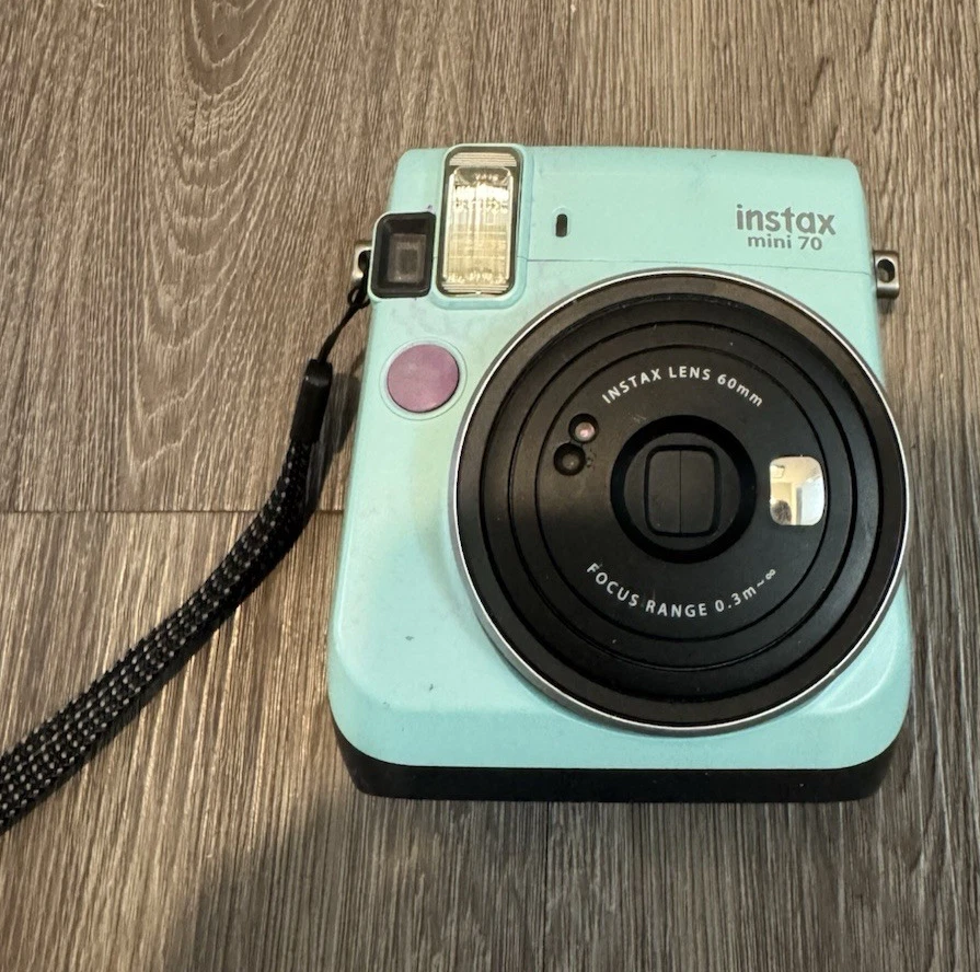FUJI FILM INSTAX MINI 70まとめ(ジャンク品） 富士フイルム “ﾁｪｷ” instax mini 70 ﾚｯﾄﾞ フィルムカメラ の買取り価格