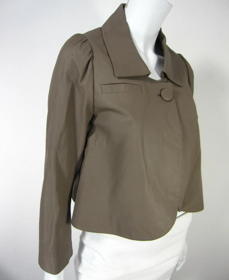 CHAQUETA ABRIGO RECORTADA DE CUERO MANGA LARGA MADISON MARCUS S PEQUEÑA BEIGE SÓLIDO 211  Foto 3 de 4