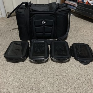 six pack fitness renee tote