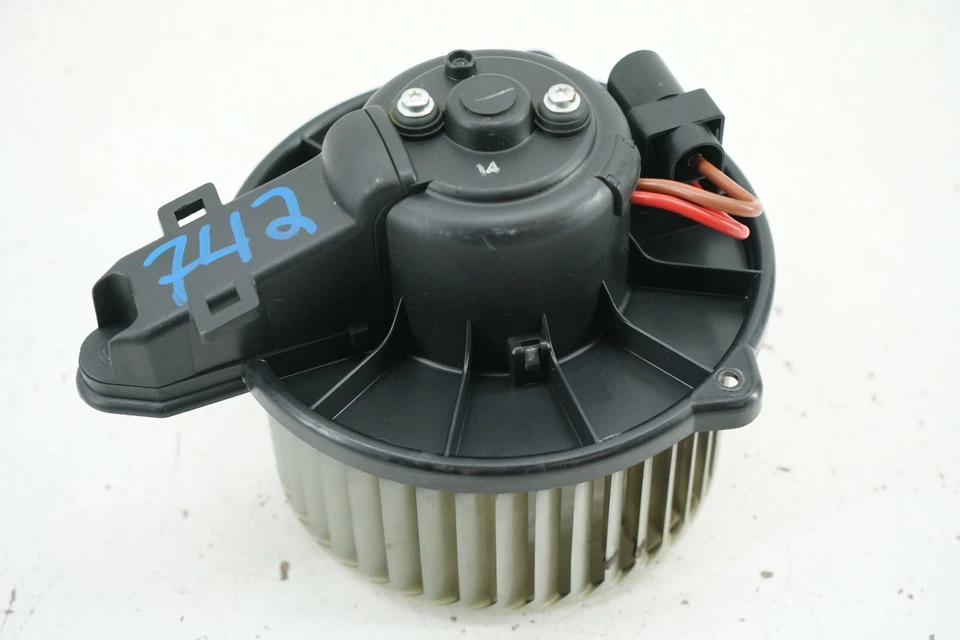 奥迪 Allroad C5 01-05 Hvac 交流电加热器鼓风机电机 4B1820021B — 第 3/4 张图片