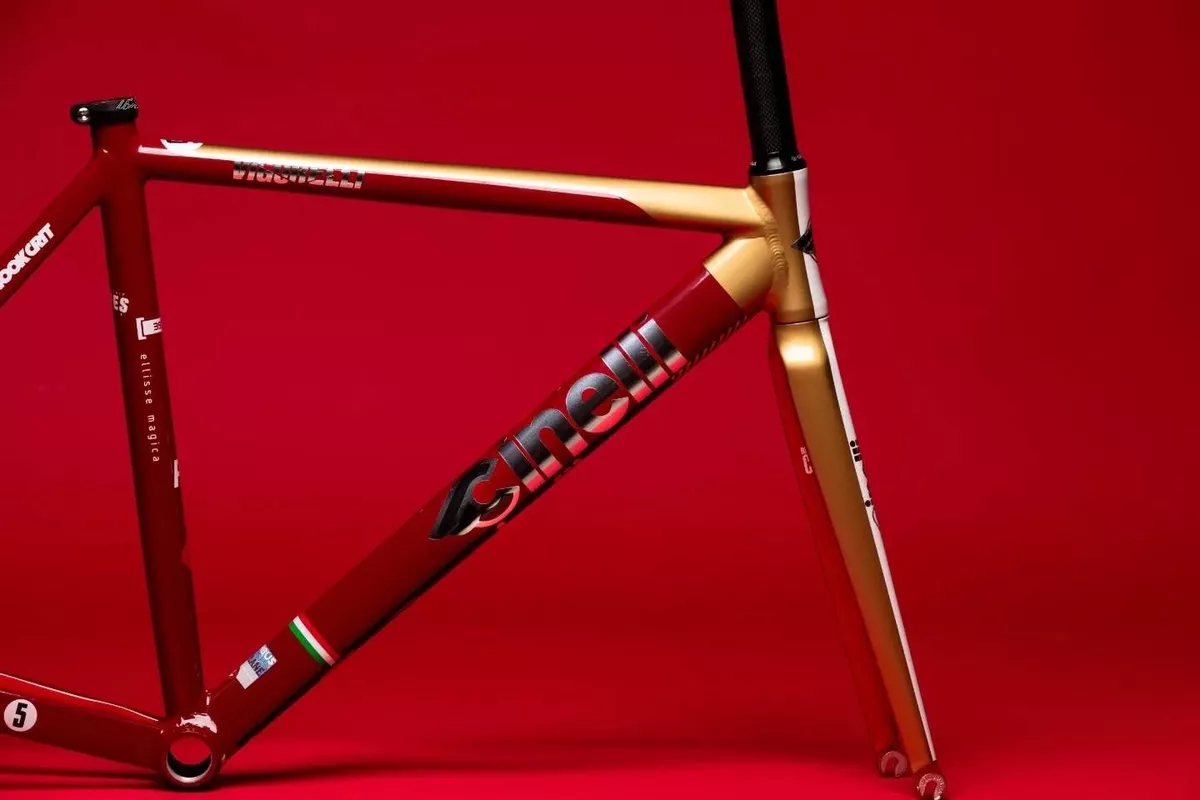 Cinelli red hook 2024 crit frame