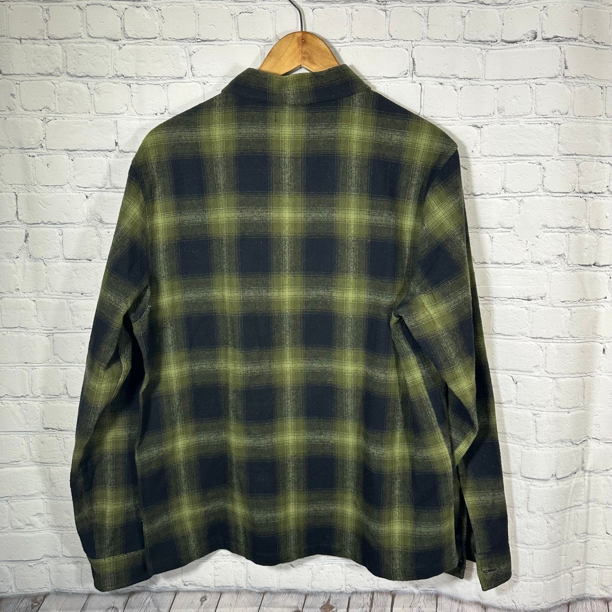 Stussy XL ジップアップネルシャツ ブラック/グリーン Stussy Shadow Plaid Zip Up Flannel Shirt Green Black Mens Medium
