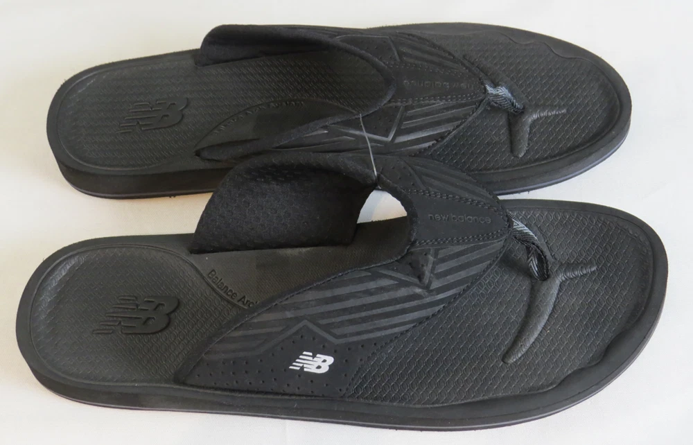 Infradito New Balance Mosie taglia 14 D (media)