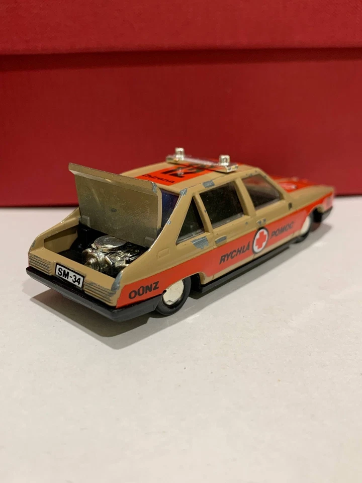 Vintage Monti Metal Tatra 623 Rychla Pomoc 12 Multicolor Diecast 1:48 Car - Image 4 of 4