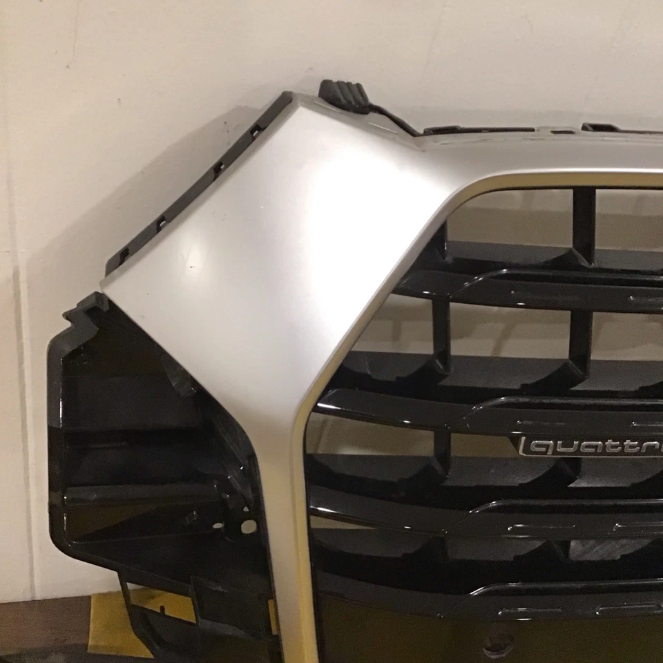 Parachoques delantero completo Audi Q3 Quattro 2016 2017 2018 8U0,853,653,M OEM Foto 3 de 4