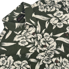 RED MACAW Men's Size M Vintage Korea Green Hawaiian Tropical Short-Sleeve Shirt