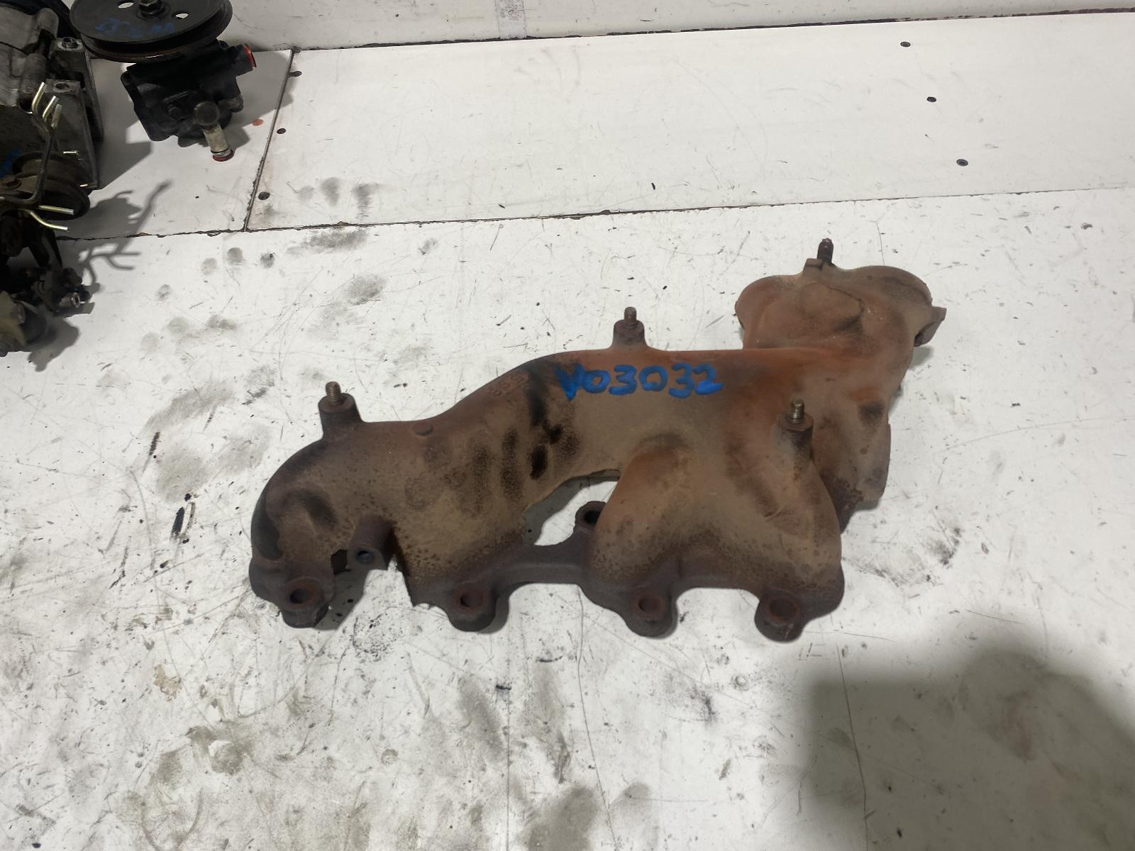 Toyota Hiace Exhaust Manifold 2RZ RZH103 11/1989-08/1998