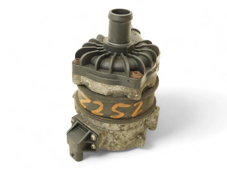 2010 - 2012 Audi S5 8T 3.0L Auxiliary Cooling Coolant Water Pump 8K0965567 Oem Foto 2 de 4