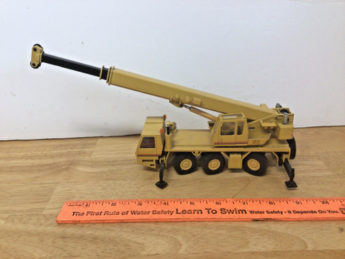 1:50 Grove GMK 3050 crane by Conrad model #2092 missing hook as-is NO RESERVE
