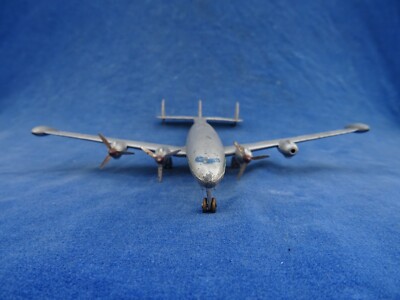 Maquette AIR FRANCE SUPER CONSTELLATION SUPER G sur Socle Demi-Globe au