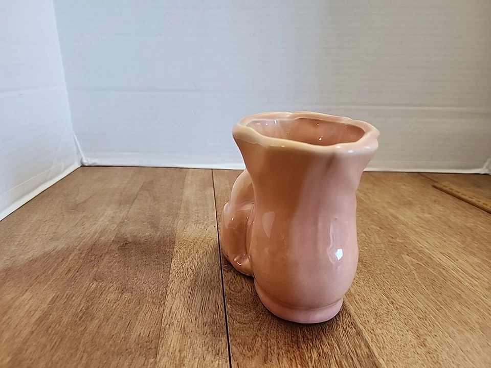 Vintage Shawnee Shoe and Dog Planter Pink USA 8" Long x 4-1/2" High x 3-1/4" - Image 4 of 4