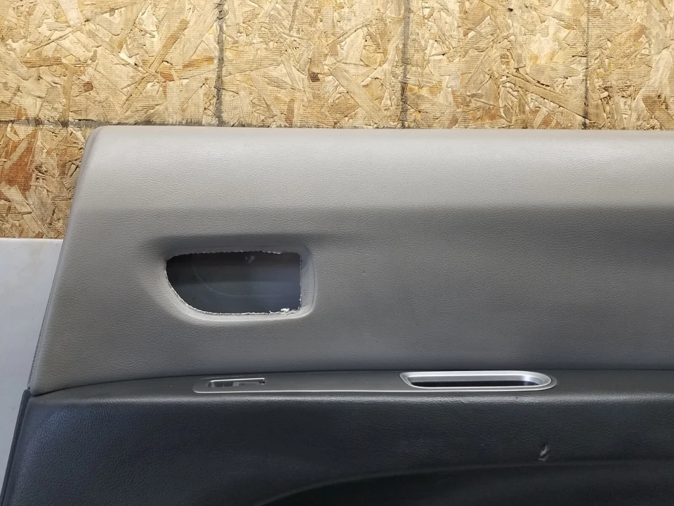 2009 SUBARU TRIBECA ЗАДНЯЯ ПРАВАЯ ПАССАЖИРСКАЯ БОКОВАЯ ДВЕРЬ ОТДЕЛКА ПАНЕЛИ - Изображение 4 из 4