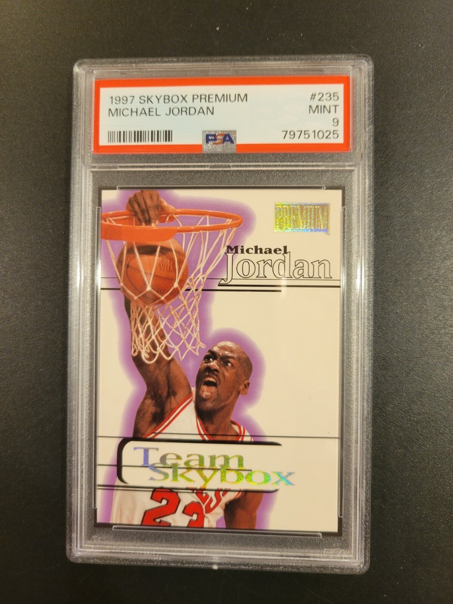 1997-98 Skybox Premium MICHAEL JORDAN Team Skybox #235 - PSA 1997-98 Skybox Premium MICHAEL JORDAN Team Skybox #235 - PSA