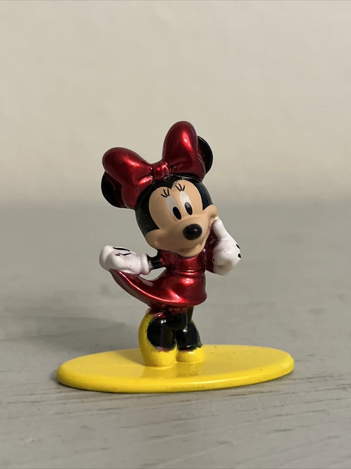 MINNIE MOUSE DISNEY 1.5” ACTION FIGURE DIE-CAST NANO JADA TOY (PRE-OWNED) - Image 2 of 4