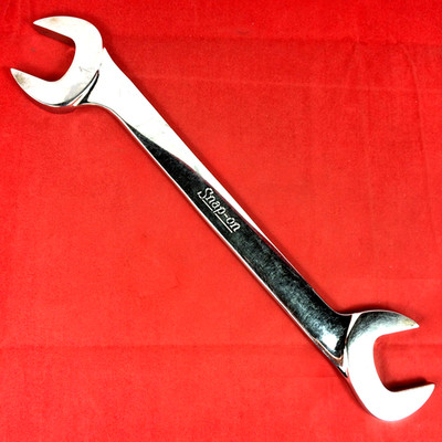 Snap-on 1'' VS32 SAE 4-way Angle Open-End Wrench 1983 Underline